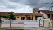 CASA NA RUA URUGUAI