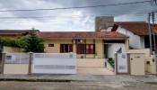 CASA NA RUA URUGUAI